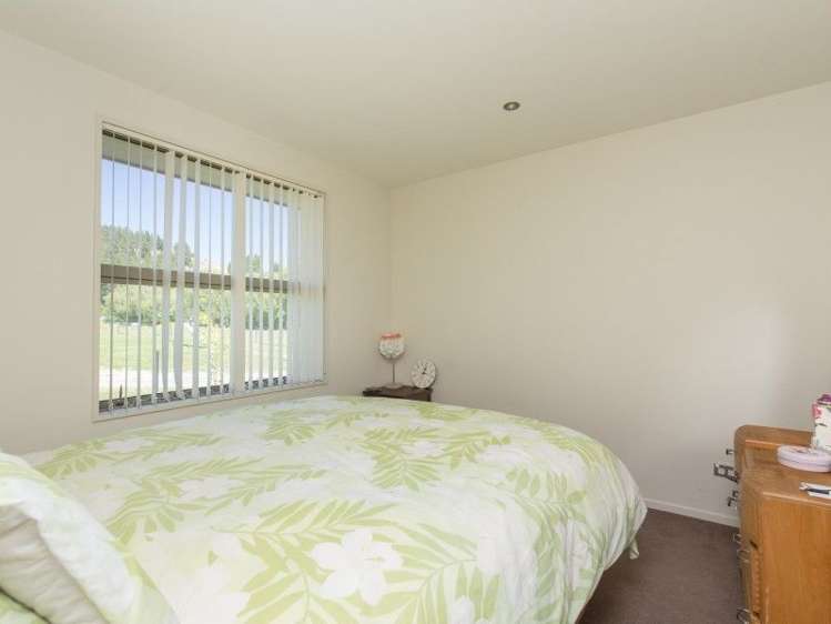 19 Alice Burn Drive Luggate_10