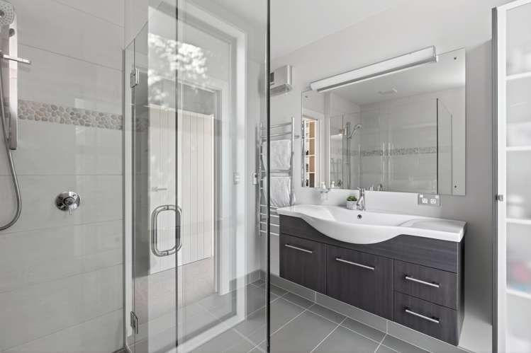 28 Sam John Place Lake Hawea_13