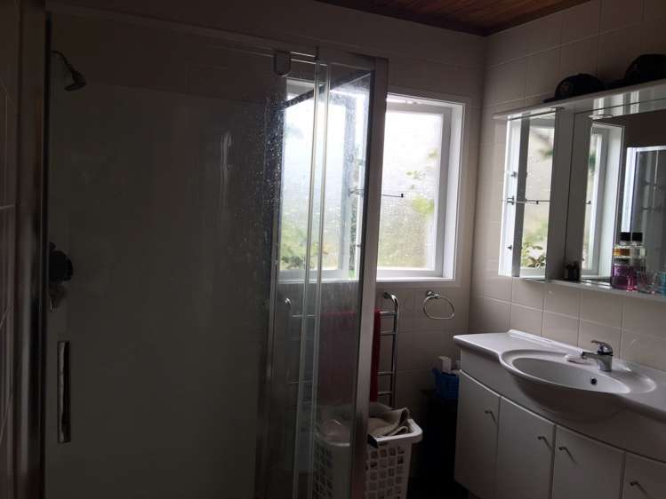 19 Wicklam Lane Greenhithe_9