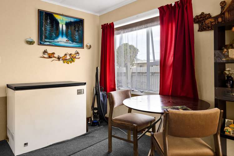 42/1 Egmont Street Hawera_6