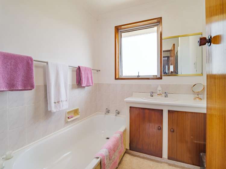 1 Elmwood Drive Mosgiel_11