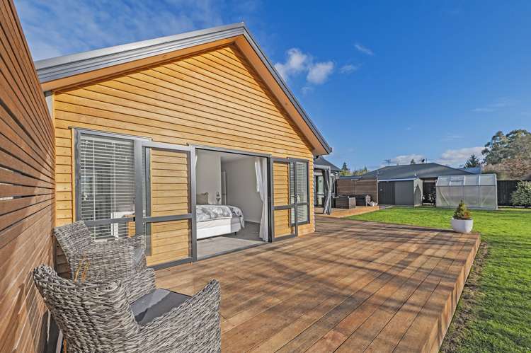 13 Railway Terrace Glentunnel_25