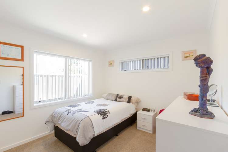 9 Gregory Grove Clive_10