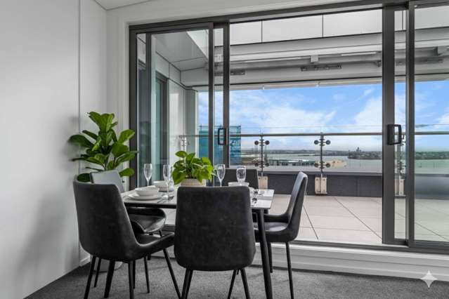 13A/100 Anzac Avenue City Centre_2