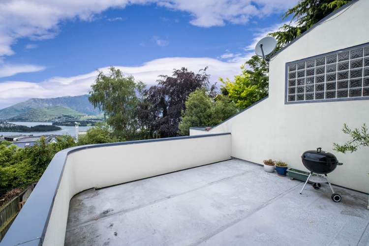 11a Avalon Crescent Fernhill/Sunshine Bay_9