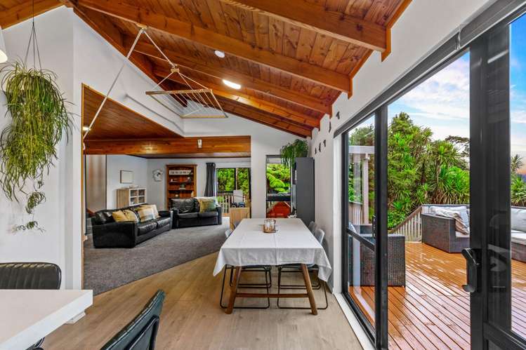 39 Turanga Road Henderson Valley_13