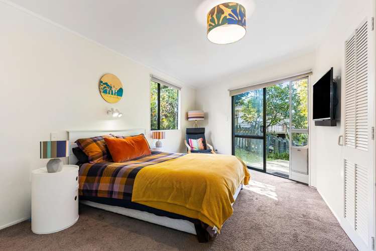 2/7 Almadale Place Hillcrest_8