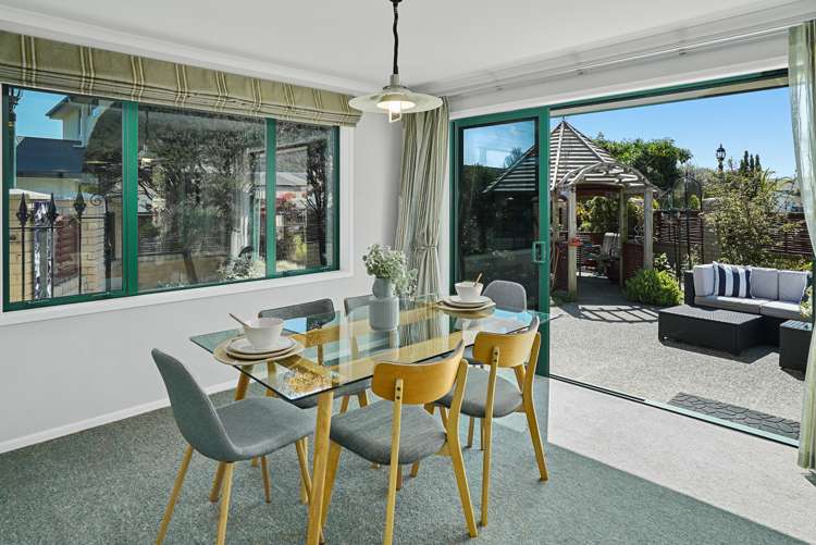 4 Cambria Gardens The Wood_10