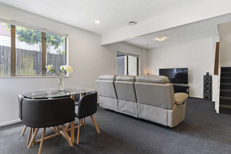 1/29 Lambrown Drive Totara Vale_6