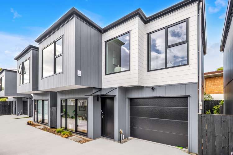 101B & D Gossamer Drive Pakuranga_0