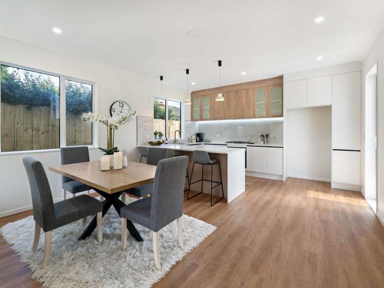 89C St Annes Crescent Wattle Downs_5