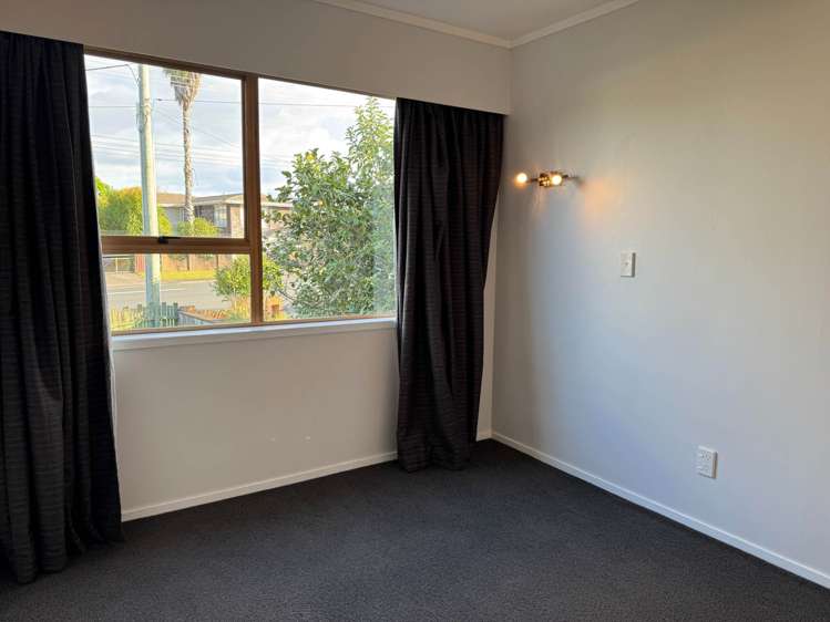 Royal Road Massey_12