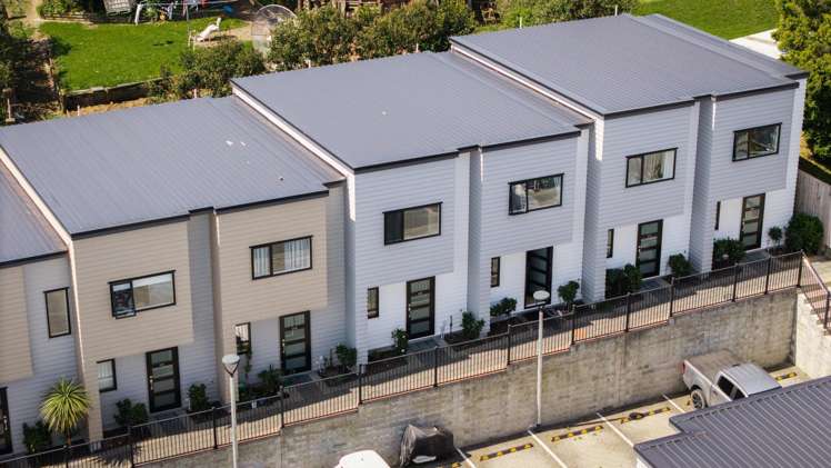 4/6 South Pacific Place Henderson_21