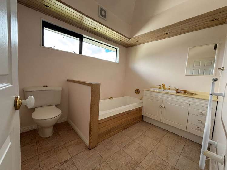 58 Maygrove Drive Orewa_12