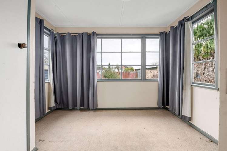 41 Old Farm Road Hamilton East_14