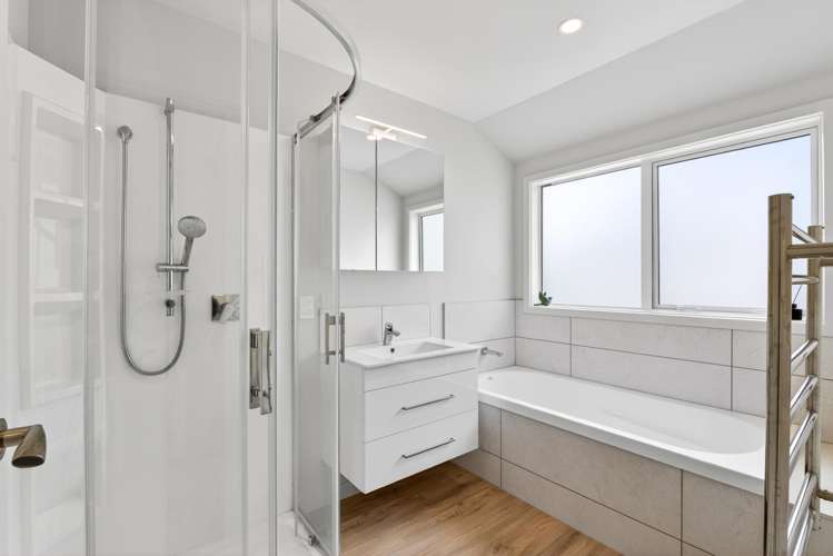 77 Oak Road Poraiti_17