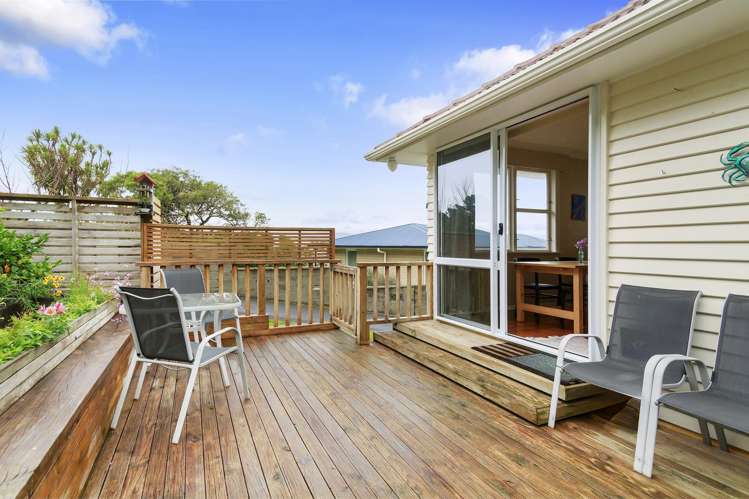 27 Magnolia Grove Maungaraki_19