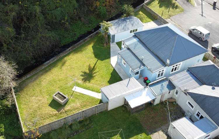 35 Crown Street North East Valley_22