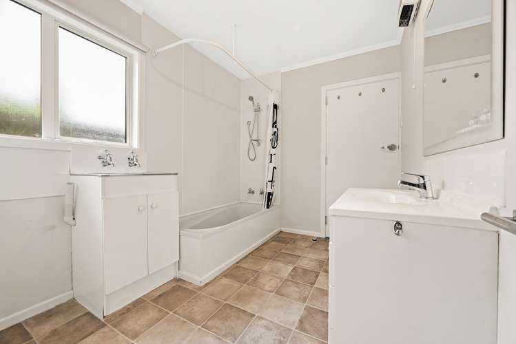 165 Kings Road Leithfield_11