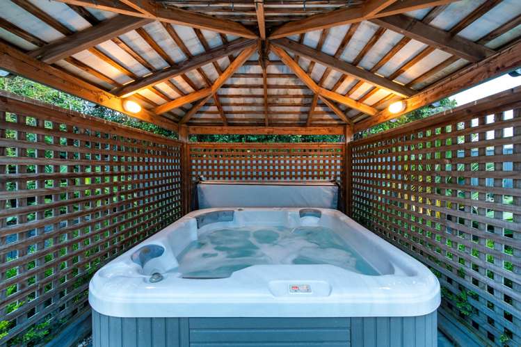 107 East Coast Road Castor Bay_7