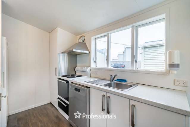 163 Coutts Street Rongotai_4