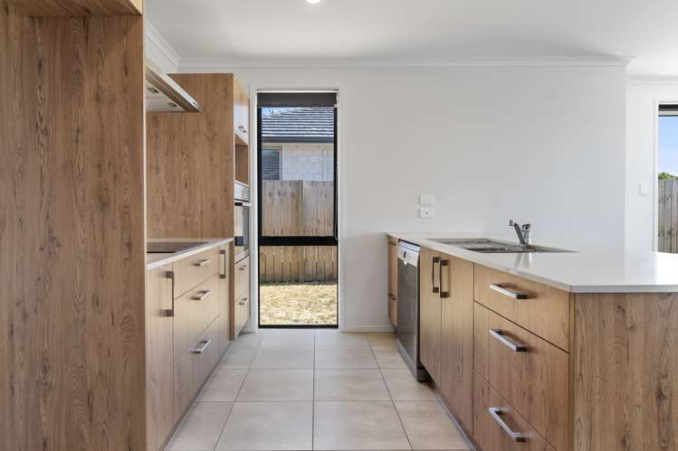 78 Bert Wall Drive Omokoroa_1