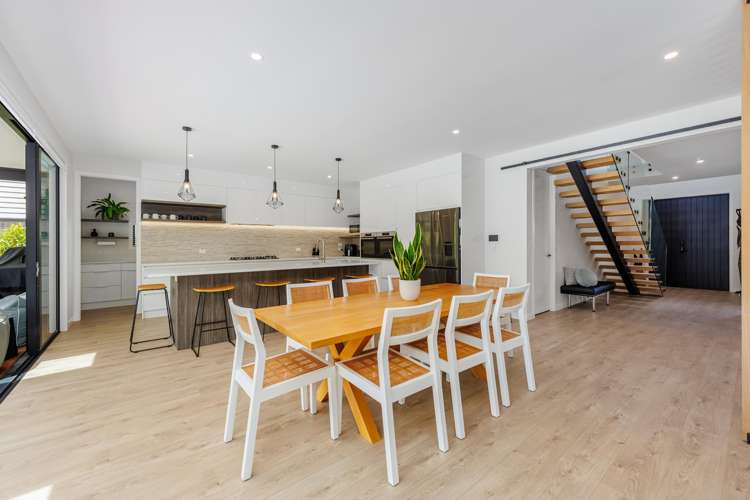 19 Headsail Drive Long Bay_11