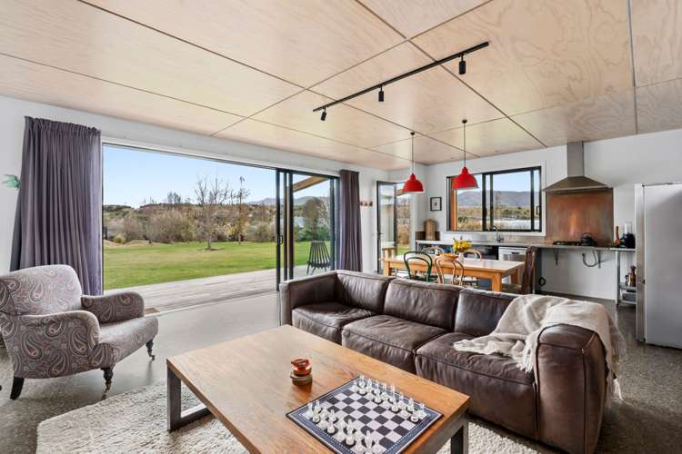 28 Pisa Road Luggate_4