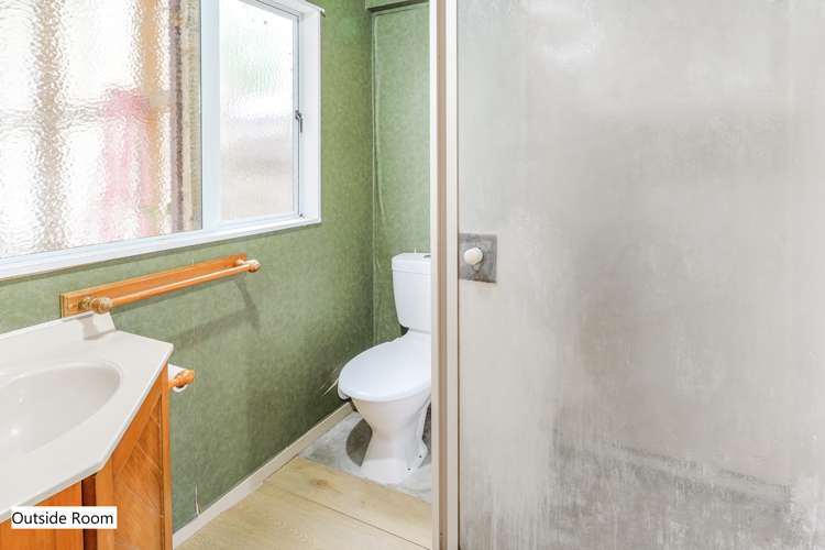 83 East Street Enderley_18