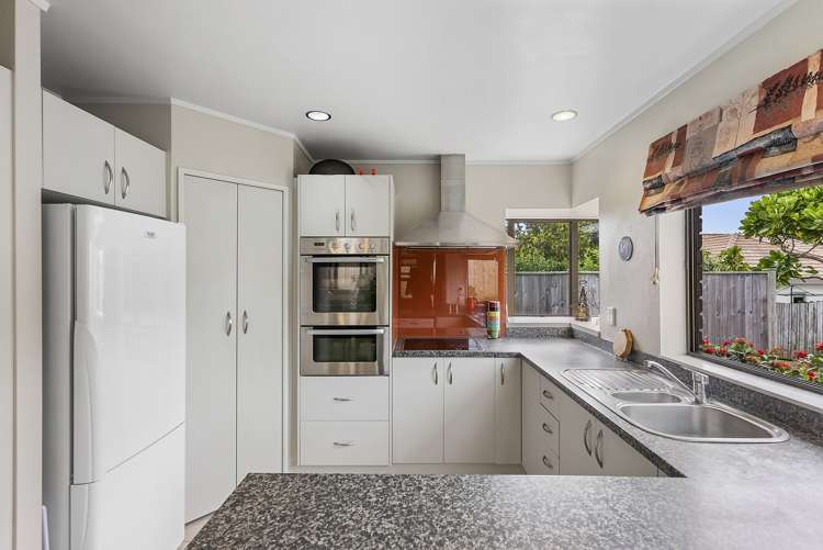 77a Mirrabooka Avenue Botany Downs_11