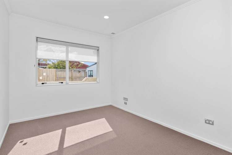 241c Royal Road Massey_8