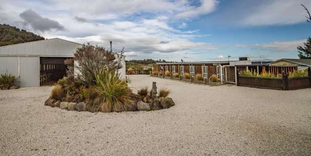 18 Erua Road National Park_2