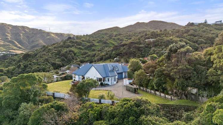 69 Thatcher Crescent Crofton Downs_22