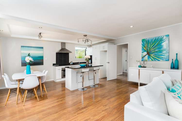 180 Solar Road Glen Eden_5