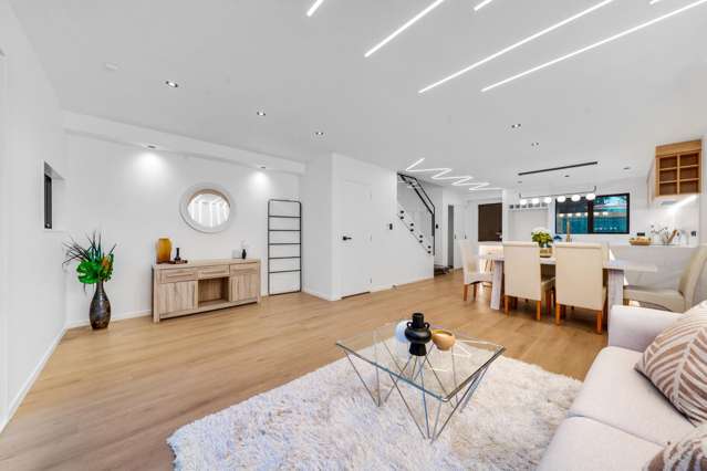 Lot 2/69 Walworth Avenue Pakuranga Heights_1