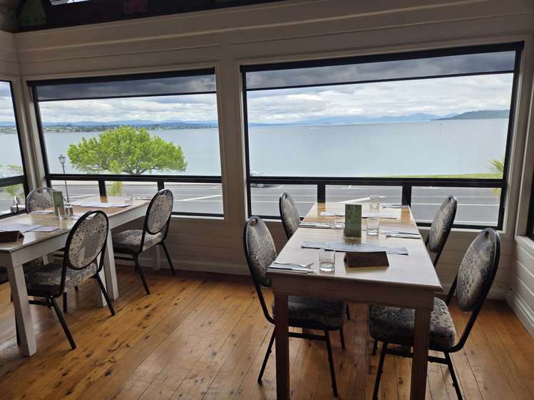 100 Lake Terrace Taupo_12