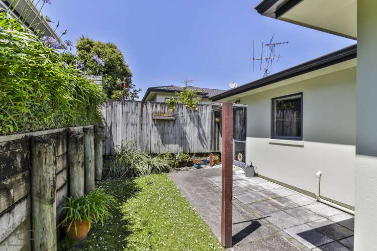 72l Seabrook Avenue New Lynn_23