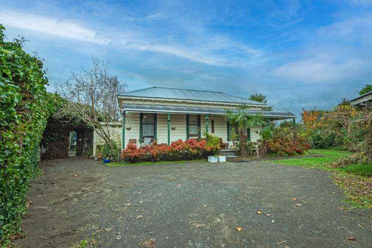 66 Bridge Street Bulls_13