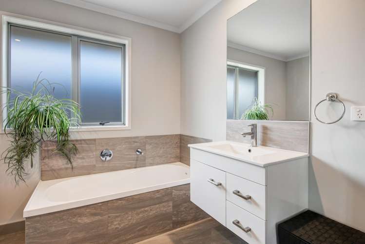 7 Riverboat Lane Helensville_23