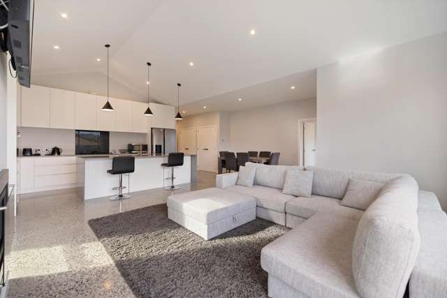 11 Coopworth Road, Hanley's Farm Jacks Point_1