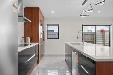 1/23 Tudor Crescent_3