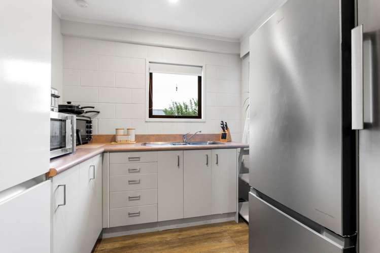 3 Elgin Place Red Beach_26