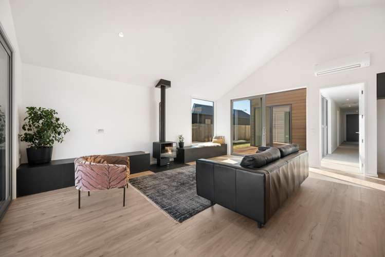 9 Berry Farm Drive Wanaka_3