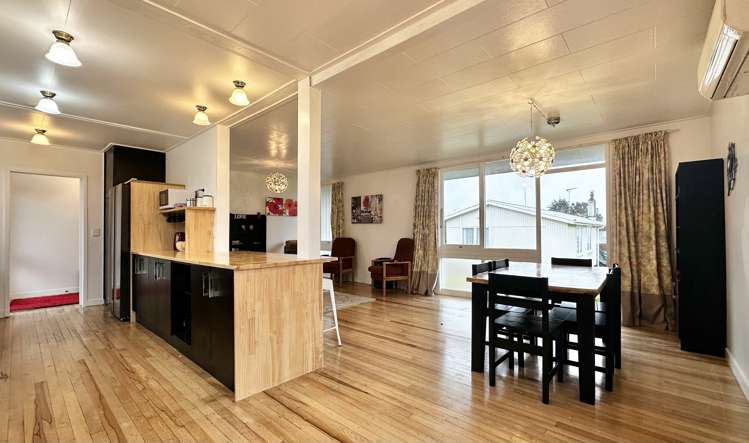 7 Thompson Street Tokoroa_5