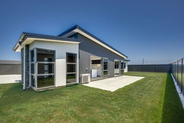 22 Whangaehu Place Te Awa_19