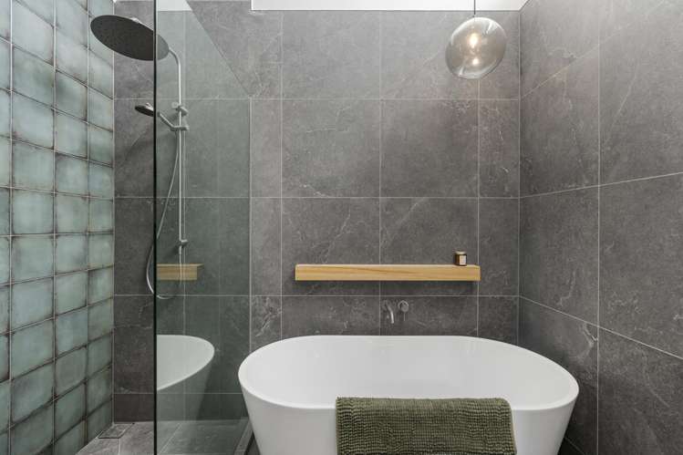 92 Parr Terrace Castor Bay_17