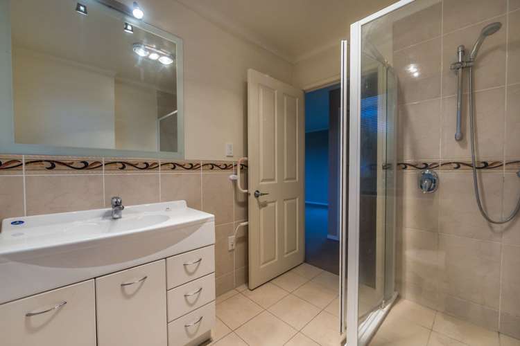 17 Lagoon View Gulf Harbour_11