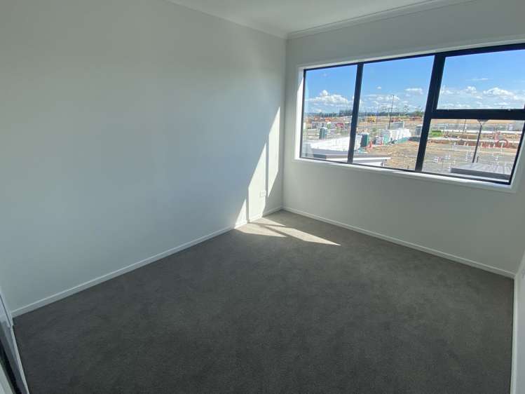 44 Manarini Road Westgate_7