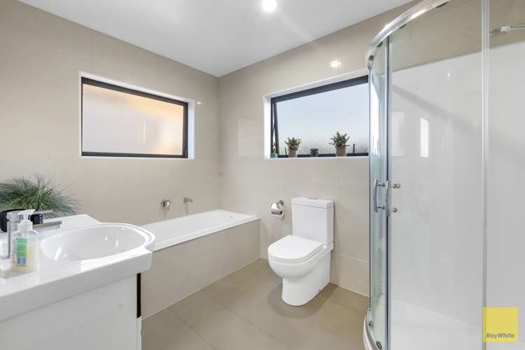 60 Castlederg Drive Flat Bush_18