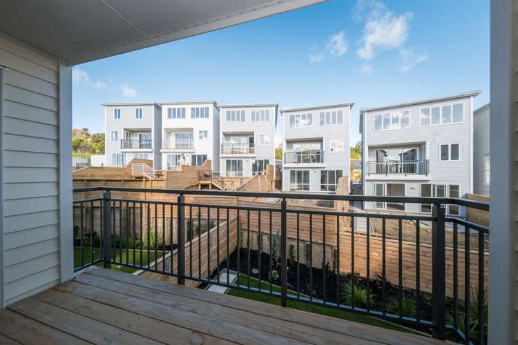 22 Fernly Rise Flat Bush_19